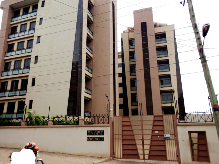 Spacious three bedroom apartment in Kololo