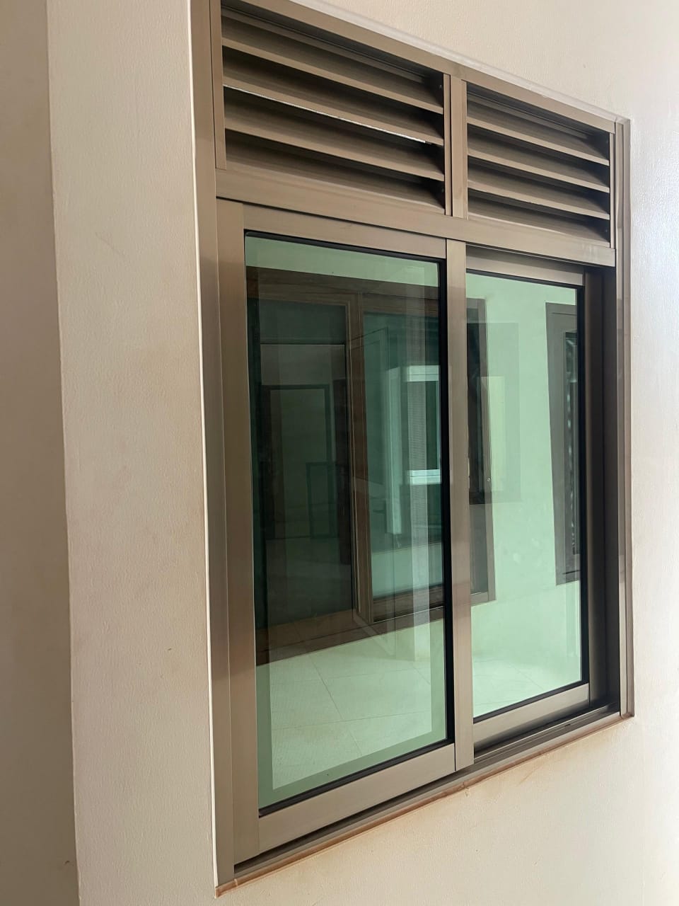 Aluminium & Glass Partitioning