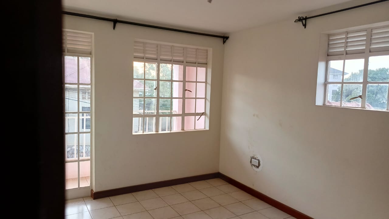 4-bedroom house for sale in Bukoto Kampala